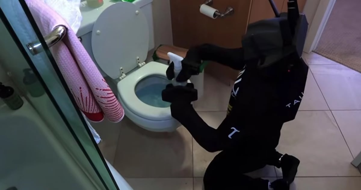 Un robot te barre el living, pero alguien en remoto le dice por dónde pasar