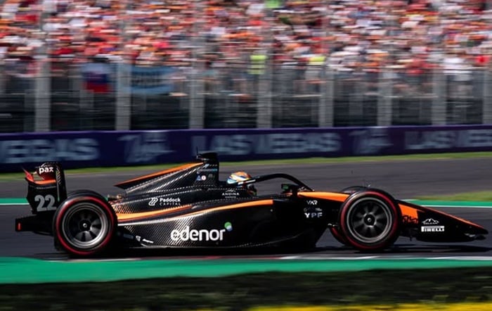 Varrone sacó la cabeza del pozo en Monza: del 13 al 10 en una carrera que se hizo a los codazos