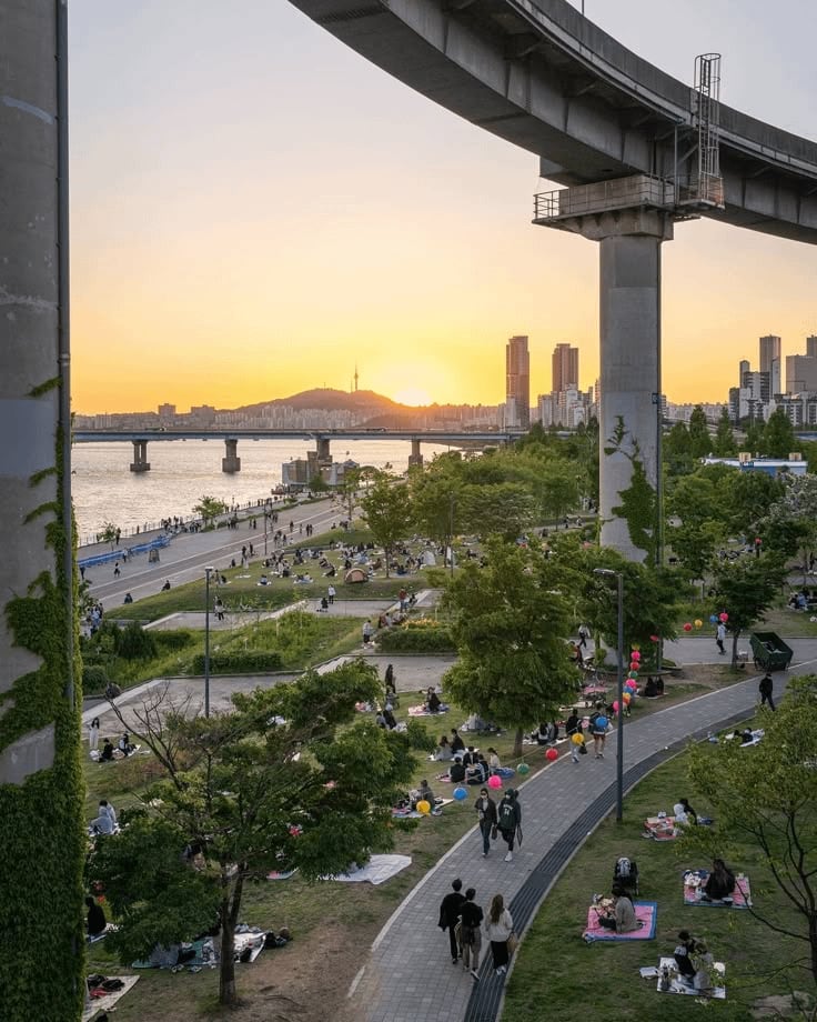 La ciudad que se anima a mirar el río: tres kilómetros nuevos del Paseo Costero para celebrar los 122 años de Neuquén