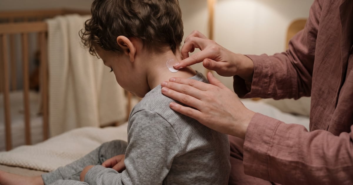 Dermatitis atópica: cuando la piel pide socorro y el bolsillo no alcanza