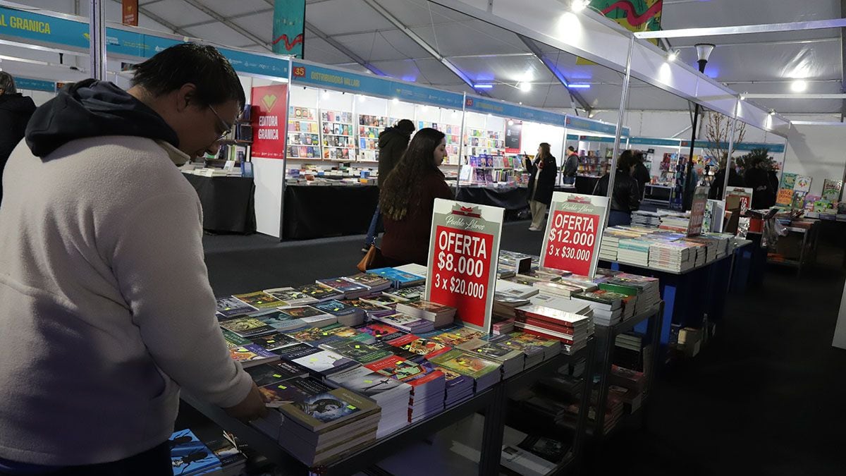 Neuquén: entre libros, cine y palabras que se cruzan en la feria