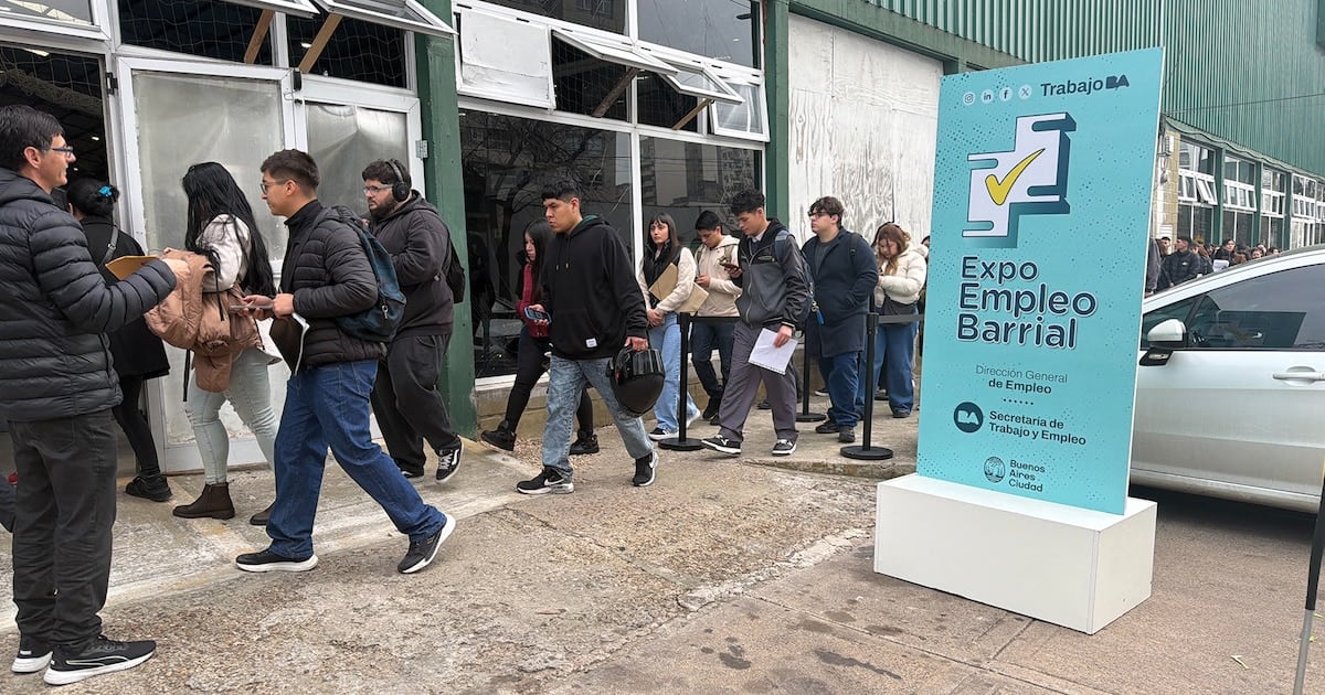 Cambiar de categoría laboral en la Argentina dejó diferencias de hasta 60 puntos en los ingresos reales entre 2023 y 2025