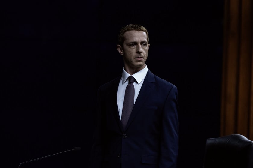 Jeremy Strong se mete en la piel de Zuckerberg: Sorkin cuenta cómo se preparó para la secuela de "La red social"