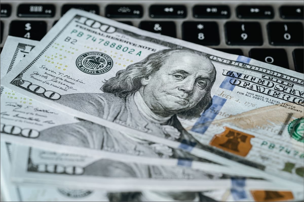 Dólar oficial y blue cierran la semana sin cambios: las referencias para este domingo