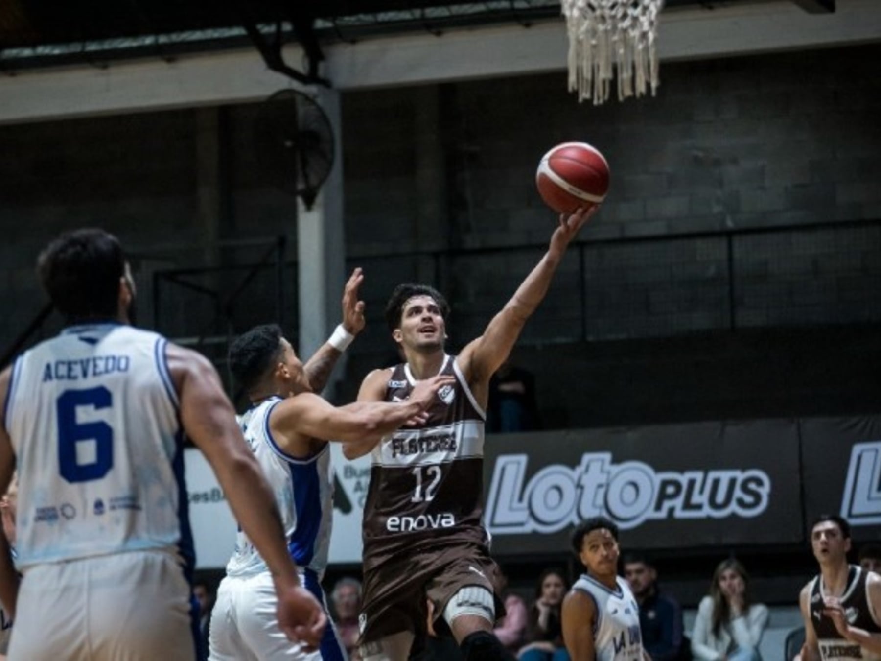 La Unión se sacó la espina en Vicente López y le dio otro golpe a un Platense que no levanta