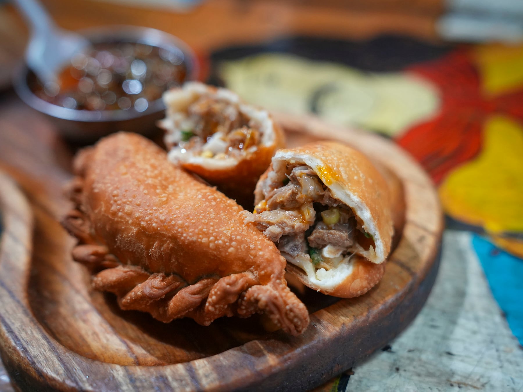 Empanadas del norte y del oeste que resisten en Buenos Aires: cinco paradas para probar el sabor provincial