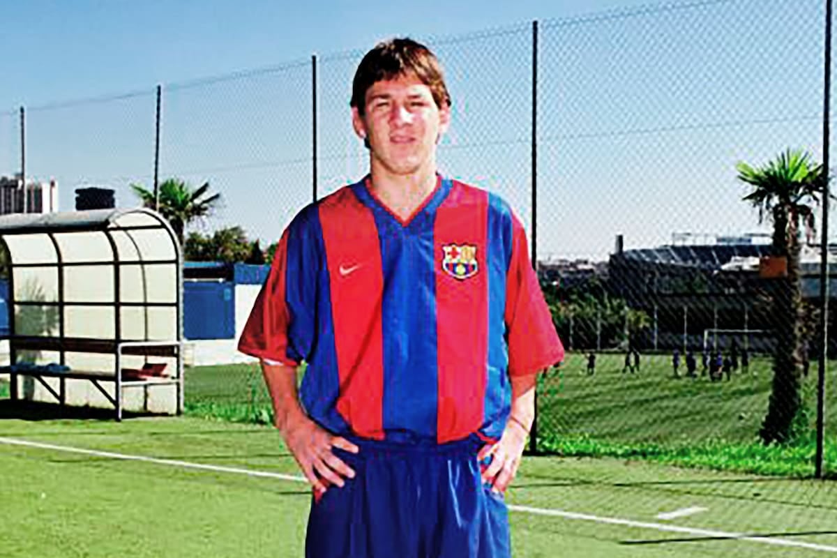 Aquella servilleta que valió más que tres informes en contra: el día que el Barsa dudó de Messi y lo firmó igual