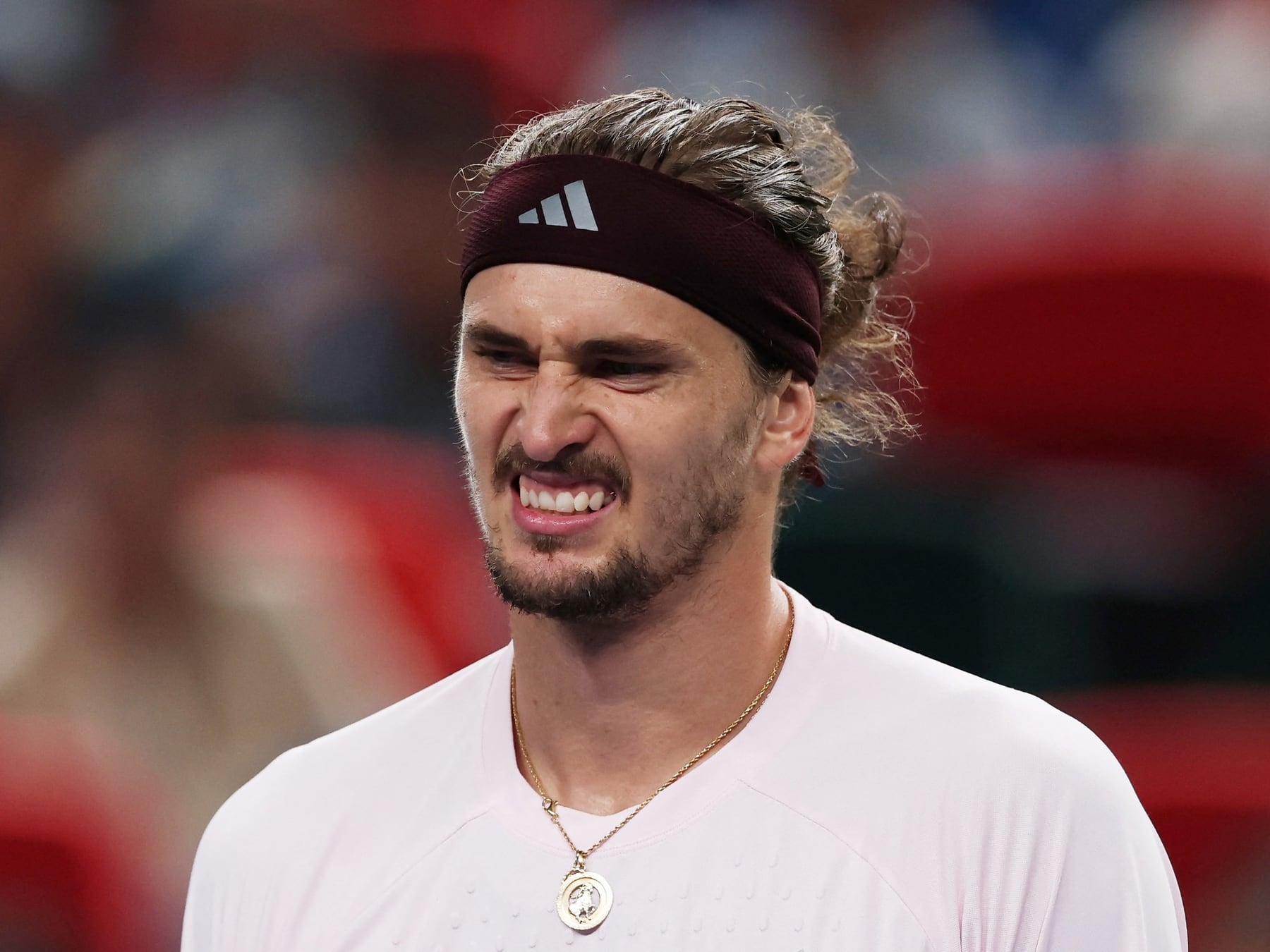 El dueño del número 1 se quedó sin nafta: Zverev se bajó de la pelea en Shanghái y la final será toda española