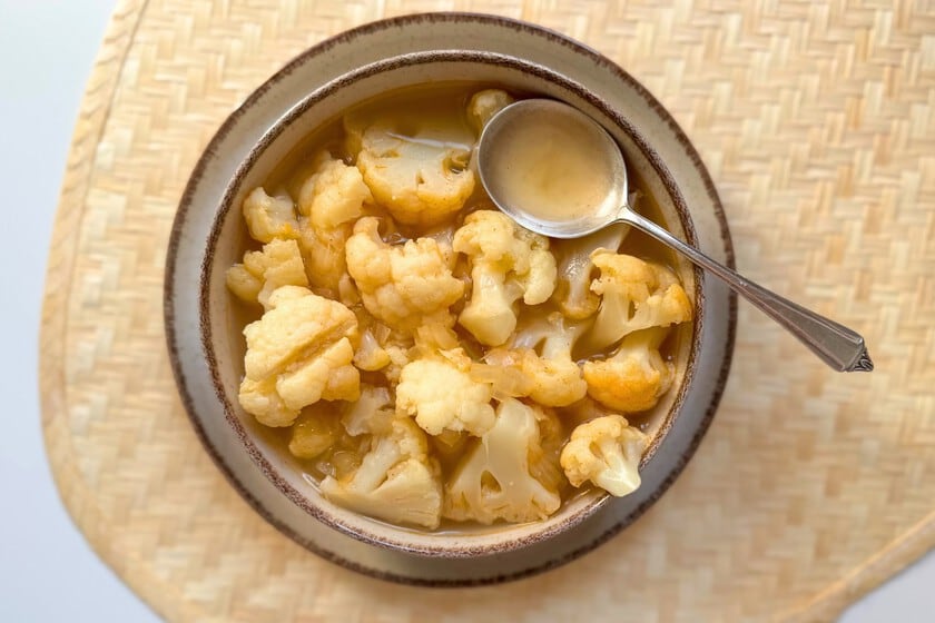 Sopa de coliflor en trozos: la versión con cuerpo que se come a cucharadas grandes