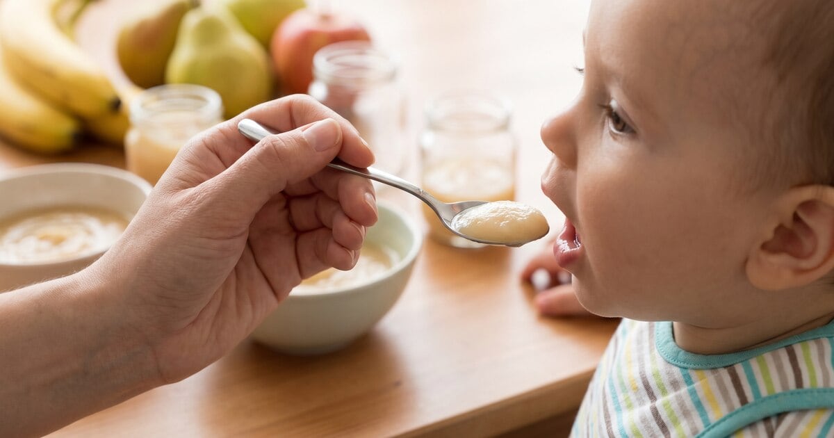 Alimentar al bebé: las dudas más frecuentes en el primer año