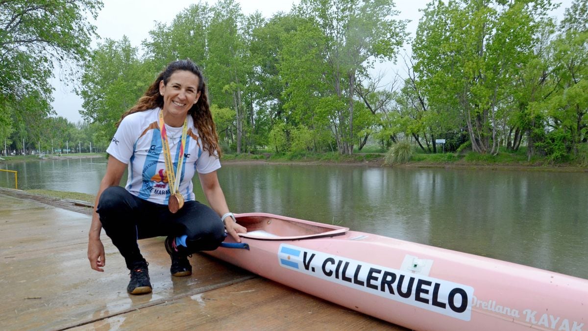 Valeria CillerueloCROSS el mapa: la neuquina que-consoleó el oro mundial en kayak